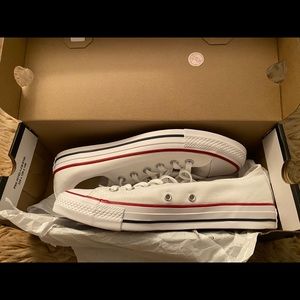 White low top converse